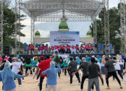 Buruh di Sultra Gelar Jalan Sehat Hingga Pemeriksaan Kesehatan Gratis di May Day 2025