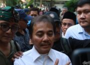 Dipolisikan Jokowi, Roy Suryo: Kami Akan Bongkar Habis Skripsi-Ijazah Palsu