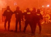 2 Orang Tewas dalam Kerusuhan di Pesta Juara PSG