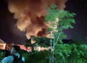 17 Bangunan di Kawasan Pelabuhan Batu Kendari Ludes Terbakar