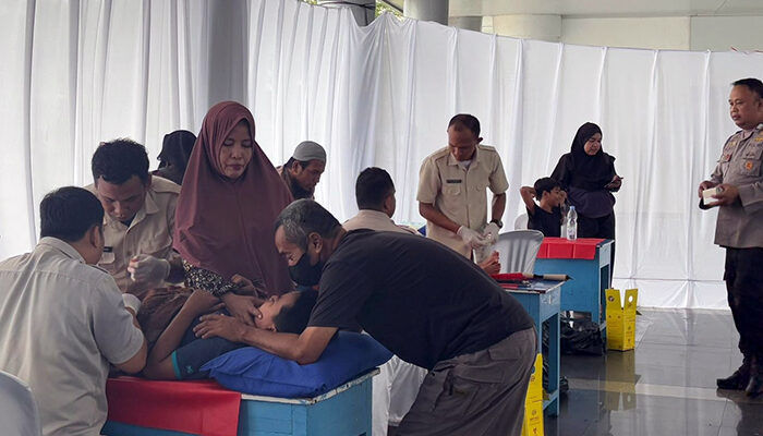 Bakti Kesehatan Polda Sultra: Sunatan Massal, Operasi Katarak, Bibir Sumbing Hingga Bantuan Kursi Roda