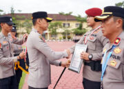 Kapolda Sultra Beri Penghargaan 18 Anggotanya yang Berprestasi Tingkat Nasional-Internasional