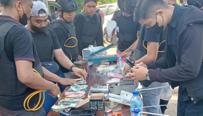 Sarang Narkoba di Kampung Salo Kendari Digerebek Polda Sultra, 11 Orang Ditangkap
